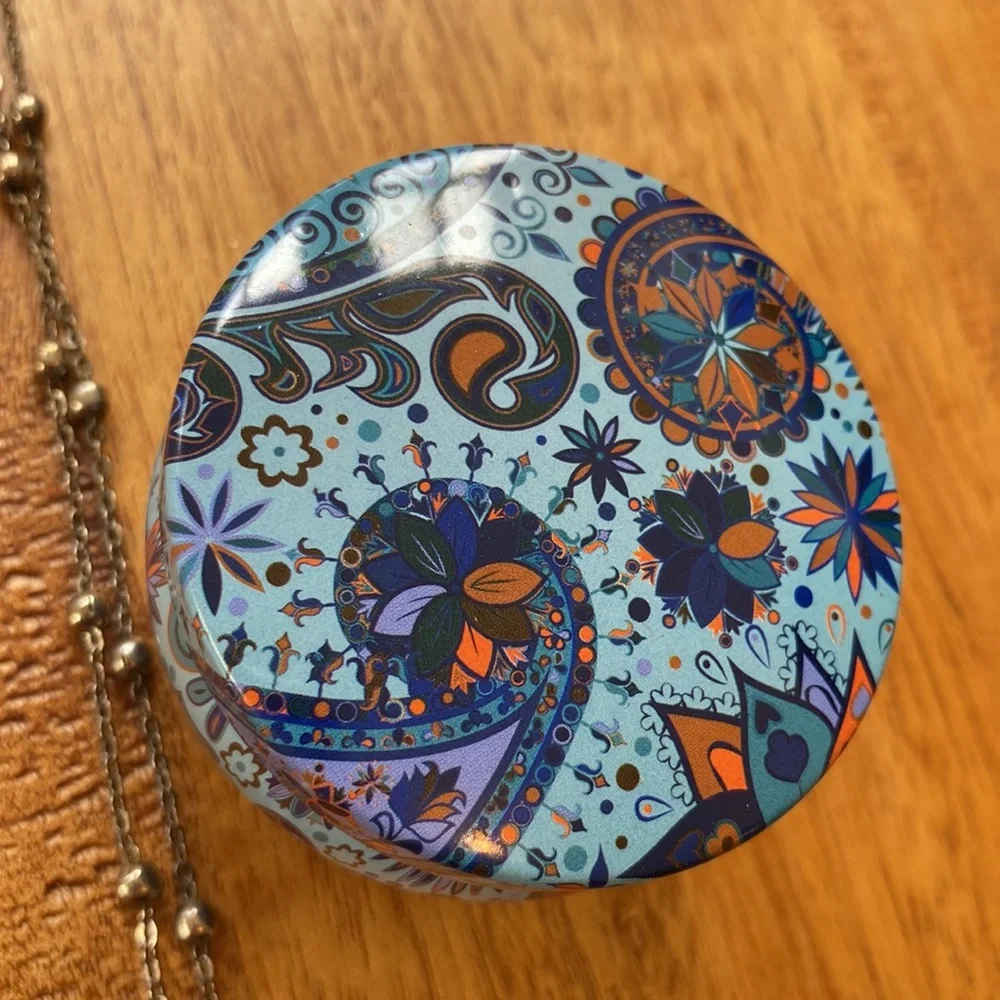 SPECIAL Lidded Tin withSpider Brooch Multi-stone Bracelet & Necklace - Picture 8 of 11
